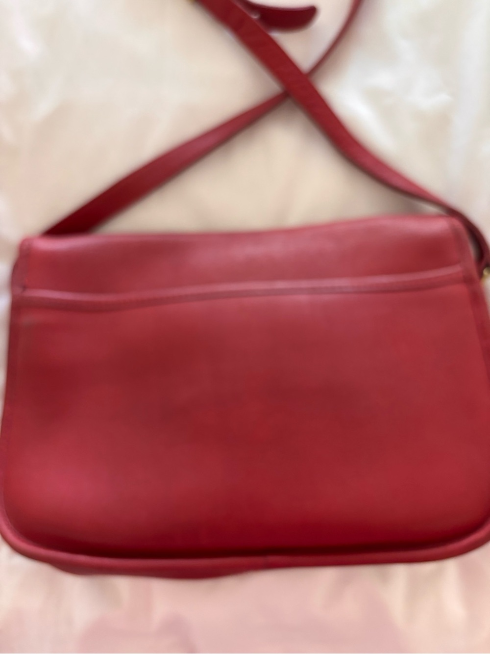 RARE Authentic VINTAGE RED Coach City Bag. Inside is clean.  CROSSBODY 9790 - Picture 3 of 9